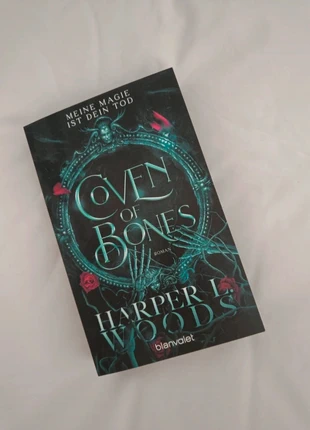 🪄 Buch Roman Fantasy | Coven of Bones Harper L. Woods | Farbschnitt, staat: Heel goed, € 7,50, € 8,58 inclusief Kopersbescherming