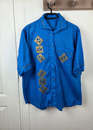 Chemise motif chinois bleu taille L, marque: Vintage Dressing, état: Très bon état, taille: L, 9,90 €, 11,10 € Protection acheteurs (Pro) incluse