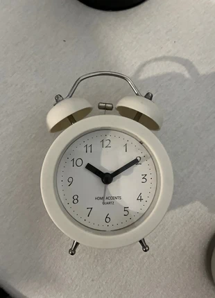 Witte klok, merk: geen merk, staat: Nieuw zonder prijskaartje, € 5,00, € 5,95 inclusief Kopersbescherming