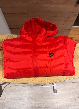 Veste chauffante taille M, état: Neuf sans étiquette, taille: M, 15,00 €, 16,45 € Protection acheteurs incluse