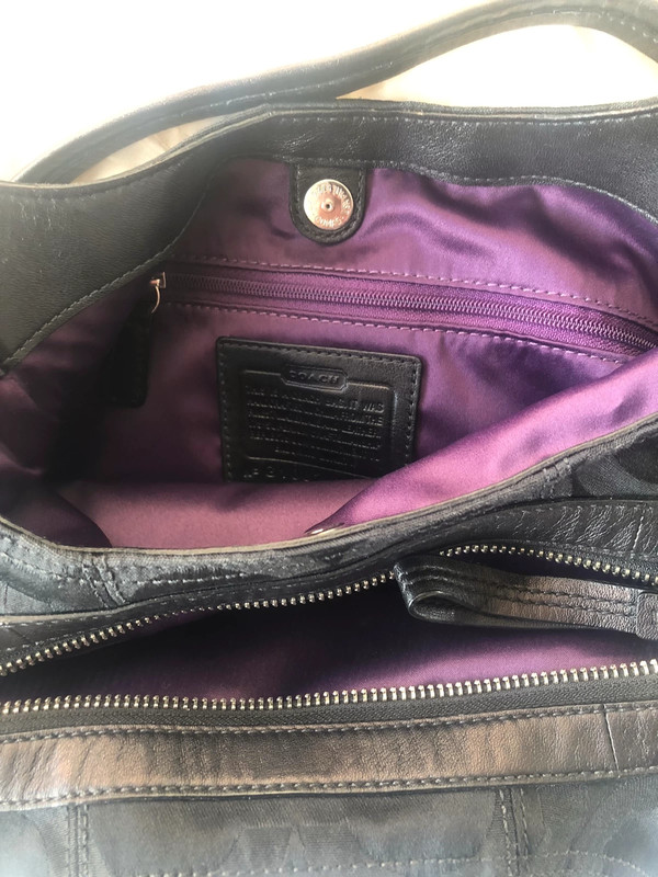 Coach purse with purple lining 2025