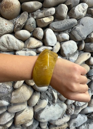 Chic Vintage-style yellow marbled bangle bracelet, brand: & Other Stories, condition: New without tags, €10.00, €11.20 includes Buyer Protection