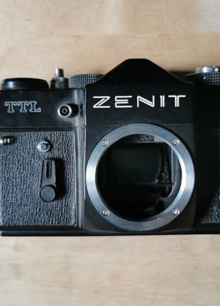 Obrázek k inzerátu: Zenit TTL Зенит retro camera