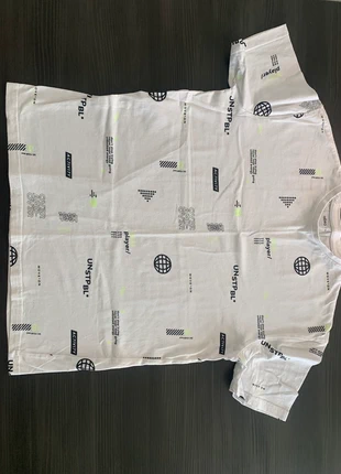 T-shirt garçon, marca: Gémo, estado: Muito bom, tamanho: 14 anos / 164 cm, €3.00, €3.85 inclui Proteção do Comprador