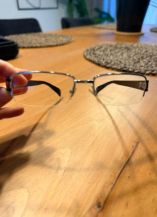 Lunette de repos Giorgio Armani, marque: Giorgio Armani, état: Très bon état, 15,00 €, 16,45 € Protection acheteurs incluse