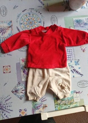 Pyjamas, condizioni: Buone, taglia: Fino a 1 mese / 50 cm, €1.00, €1.75 include la Protezione acquisti
