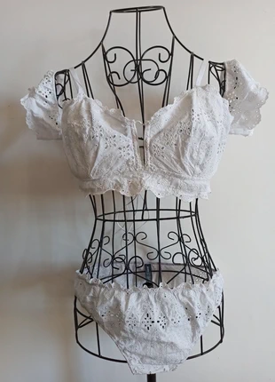 Ensemble d'été blanc en dentelles T40, marque: Undiz, état: Très bon état, 4,00 €, 4,90 € Protection acheteurs incluse