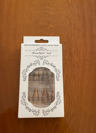 Set di press on/unghie di shein dorate, marque: Shein, état: Neuf avec étiquette, 1,00 €, 1,75 € Protection acheteurs incluse