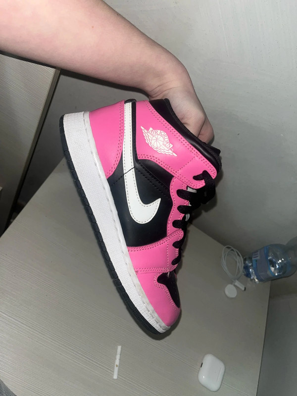 jordan mid rosa pastello Vinted