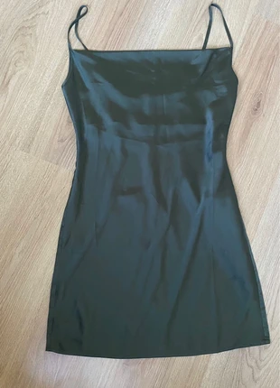 Kort leger groen jurkje stradivarius, merk: Stradivarius, staat: Heel goed, maat: S / 36 / 8, € 5,99, € 6,99 inclusief Kopersbescherming