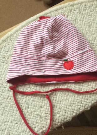 rote Pusblu Mütze, merk: Pusblu, staat: Heel goed, maat: 1-2 jaar, 49 cm, € 3,00, € 3,85 inclusief Kopersbescherming