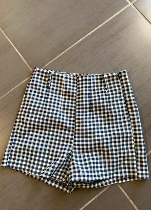 Short Vichy Guess, marque: GUESS, état: Neuf sans étiquette, taille: S / 36 / 8, 12,00 €, 13,30 € Protection acheteurs incluse