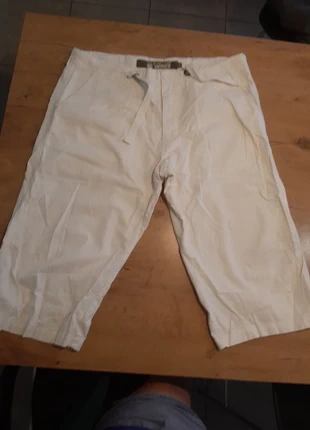 Pantacourt lin , marque: Re-Worked, état: Satisfaisant, taille: XL, 2,00 €, 2,80 € Protection acheteurs incluse