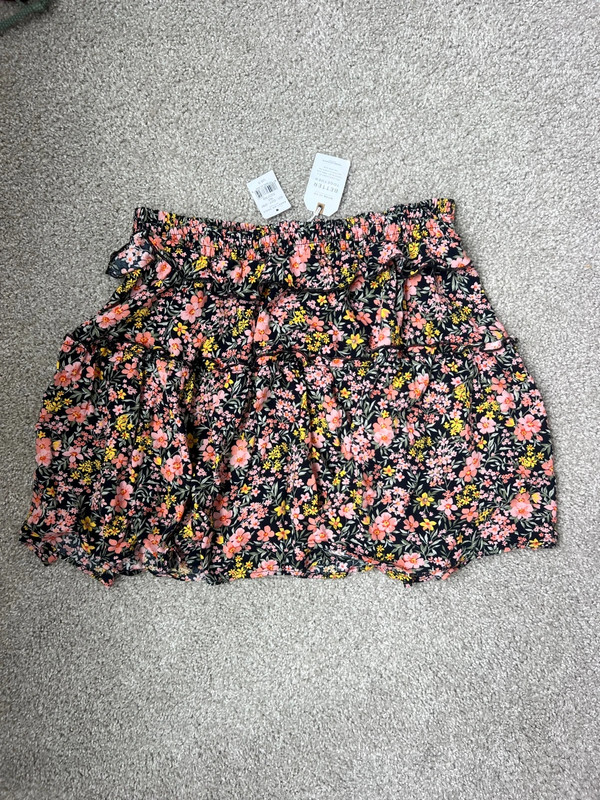 floral mini skirt