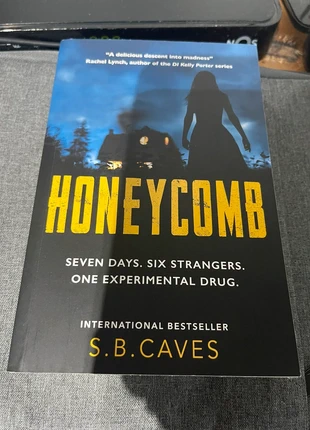 Honeycomb by S.B Caves, estado: Nuevo sin etiquetas, 4,00 €, 4,90 € Protección al comprador incluida