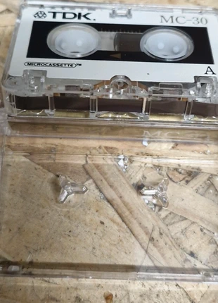 2 Micro cassettes tdk, staat: Nieuw zonder prijskaartje, € 2,00, € 2,80 inclusief Kopersbescherming