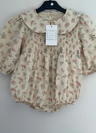 Bodie barboteuse courte style vintage chic 24 mois, brand: vintage today’s, condizioni: Nuovo con cartellino, taglia: 24-36 mesi / 92 cm, €13.00, €14.35 include la Protezione acquisti Pro