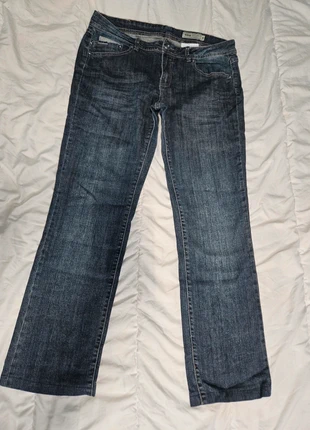 Jean regular taille basse - Ici et maintenant, marque: ici et maintenant, état: Très bon état, taille: XL / 42 / 14, 10,00 €, 11,20 € Protection acheteurs incluse