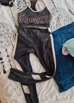 Ensemble fitness femme, brand: Pineapple, condizioni: Ottime, taglia: S / IT 40 / EU 36, €4.00, €4.90 include la Protezione acquisti
