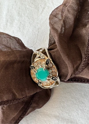 Statement-Ring mit türkisfarbenem Stein & Strassbesatz, marke: Boho Chic, zustand: Gut, größe: 55.6 mm / 17.7 mm Ø, 8,00 €, 8,60 € inklusive Vinted-Käuferschutz