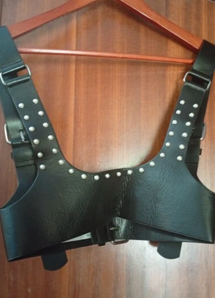 Adjustable pearled Harness belt, état: Très bon état, 5,00 €, 5,95 € Protection acheteurs incluse