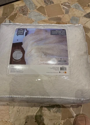 Couvre lit, marca: The Home Deco Factory, estado: Novo com etiquetas, tamanho: Outro, €45.00, €47.95 inclui Proteção do Comprador
