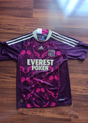 Maillot de foot LYON, brand: adidas, condition: Very good, size: 6-9 months / 68 cm, €10.00, €11.20 includes Buyer Protection