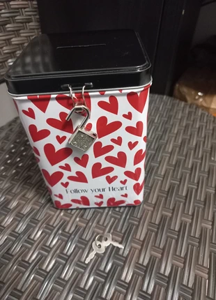 Tirelire, staat: Heel goed, € 1,50, € 2,28 inclusief Kopersbescherming