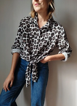 Chemise motif léopard double gaze made in Italy, merk: Vintage Dressing, staat: Heel goed, maat: M / 38 / 10, € 12,00, € 13,30 inclusief Kopersbescherming