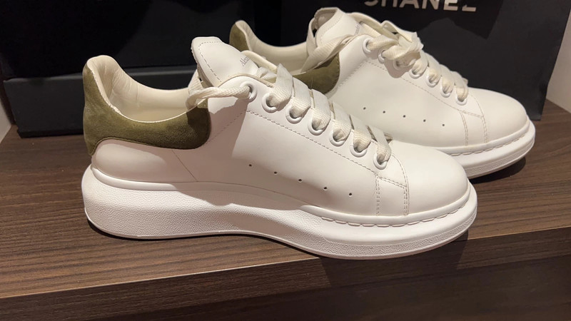 Alexander McQueen verde Vinted