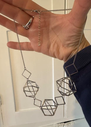 3D Necklace from R&A, brand: London, condition: Very good, £10.00, £11.20 includes Buyer Protection