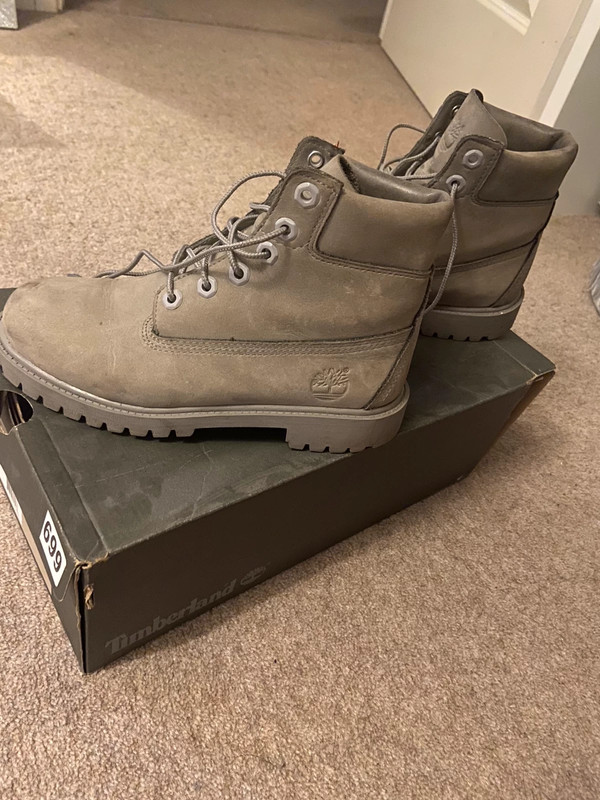 Light sales gray timbs