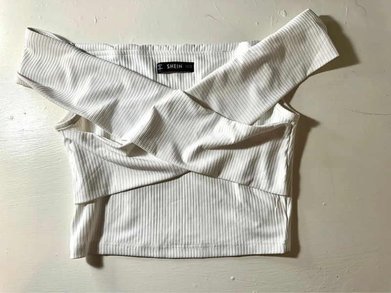 White crop tops 4