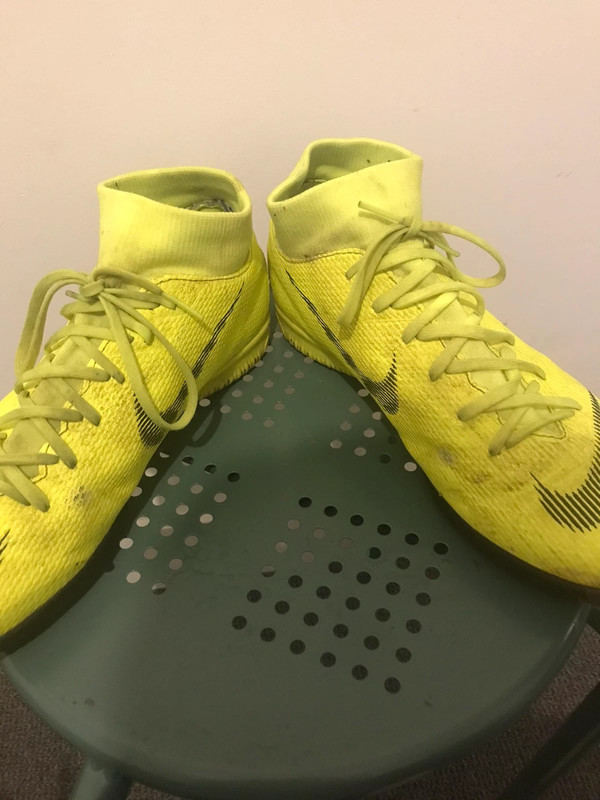 In de meeste gevallen troosten ondernemer Nike Voetbalschoenen maat 37 - Vinted
