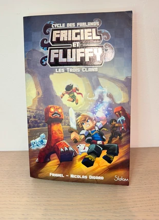 Frigiel et Fluffy - Les Trois Clans 📚, zustand: Sehr gut, 6,00 €, 7,00 € inklusive Vinted-Käuferschutz
