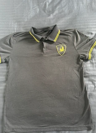 Polo Lamborghini noir avec liserés jaunes – Style sport & luxe, marke: Lamborghini, zustand: Gut, größe: XS, 5,99 €, 6,99 € inklusive Vinted-Käuferschutz