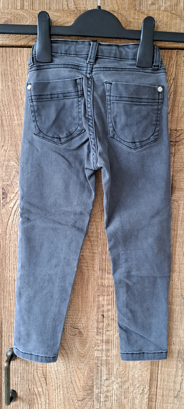 Romanschrijver Intuïtie eetpatroon Grijze jeans maat 116 - Vinted