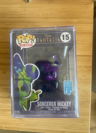 Pop Sorcerer Mickey 15, merk: Funko, staat: Heel goed, maat: Prematuur, tot 44 cm, € 20,00, € 21,70 inclusief Kopersbescherming