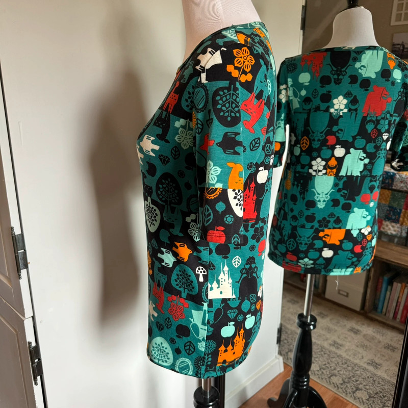 Lularoe Small Disney Snow White Shirt 3