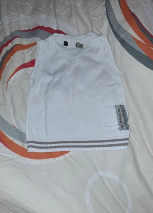 Pull sans manches , brand: Pull, condition: Very good, size: 6-9 months / 68 cm, €1.50, €2.28 includes Buyer Protection