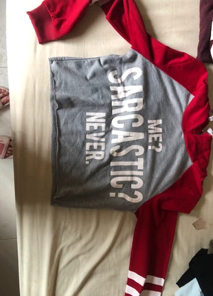 Sudadera sarcastic, marca: Bershka, estado: Muy bueno, tamaño: S / 36 / 8, 3,00 €, 3,85 € Protección al comprador incluida