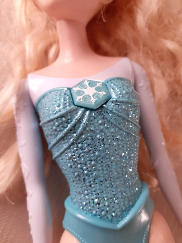 Poupées Elsa chanteuse des neiges Disney Mattel 2014 La reine des neiges  Libérée Délivrée