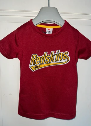 T-shirt redskins rouge, marque: Redskins, état: Neuf avec étiquette, taille: 4 ans / 104 cm, 12,00 €, 13,30 € Protection acheteurs incluse