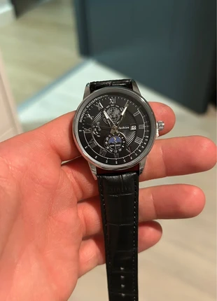 Montre quartz Raffinée & Moderne, brand: Quartz, condition: New with tags, size: 39–42 mm, €25.00, €26.95 includes Buyer Protection