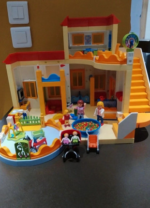 Playmobil City Life - La garderie - réf 5567 + La crèche avec bébés - réf  5570