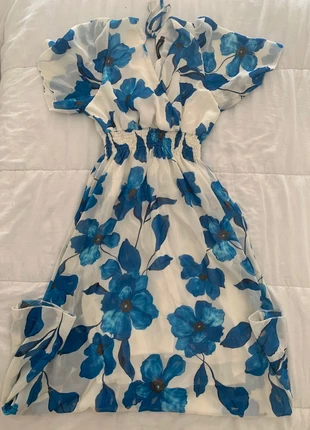 Longue robe, brand: Fashion, condizioni: Ottime, taglia: M / IT 42 / EU 38, €5.00, €5.95 include la Protezione acquisti