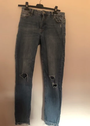 Jeans Bershka., brand: Bershka, condizioni: Buone, taglia: S / IT 40 / EU 36, €8.00, €9.10 include la Protezione acquisti