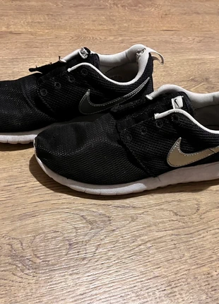 Nike Roshe Run nere, brand: Nike, condizioni: Ottime, taglia: 38, €5.00, €5.95 include la Protezione acquisti