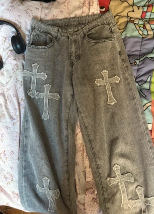 Jean rétro oversize, knit Y2K en jean gris claire et à motif croix, brand: Vintage Dressing, condition: Very good, size: S, €10.00, €11.20 includes Buyer Protection