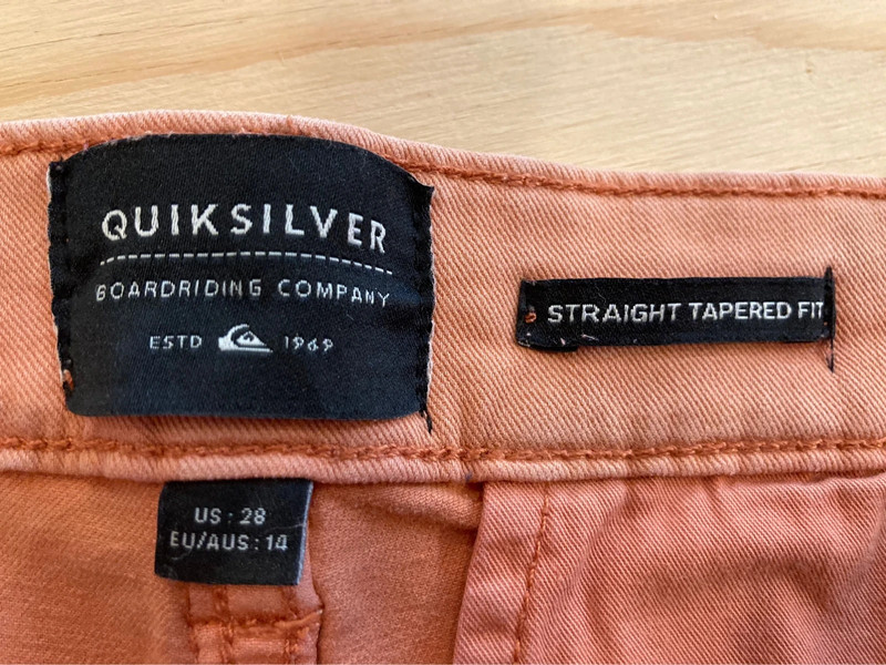 Orange Quiksilver bermuda 3